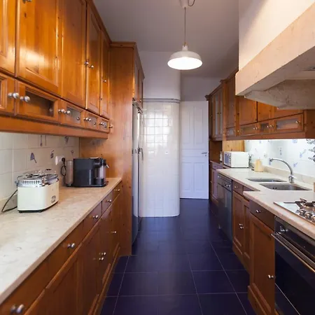 Flh Graca Family With View