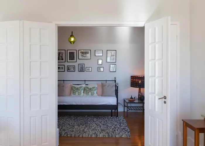 Flh Graca Family With View