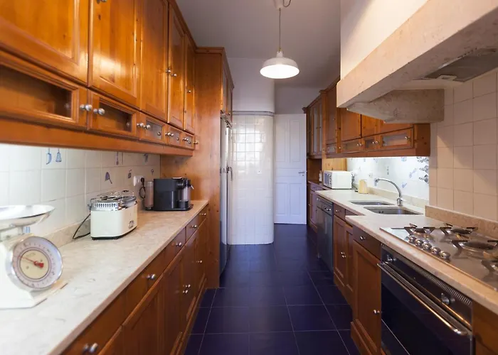 Flh Graca Family With View