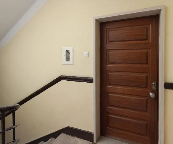 Flh Graca Family With View شقة