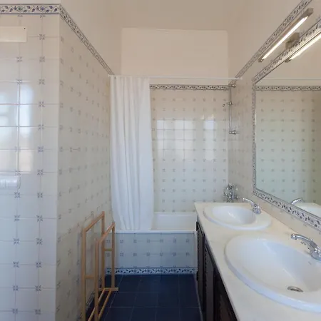 Flh Graca Family With View Appartement Lissabon